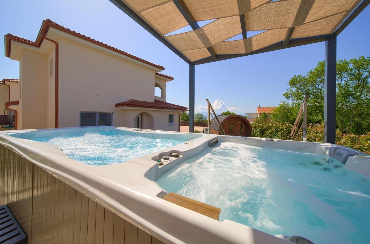 Holiday House Sea & Sun Residence Rasopasno Eksteriør bilde